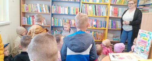 SPOTKANIE W BIBLIOTECE W SIEROSZEWICACH