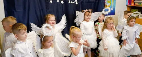 ŚWIĄTECZNE SPOTKANIE Z RODZICAMI U MALUSZKÓW 